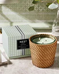 Veronica Beard Wild Mint & Eucalyptus 3-Wick Candle | Rattan Sleeve 5 Veronica Beard Wild Mint & Eucalyptus 3-Wick Candle | Rattan Sleeve -Veronica Beard Sales 2023 NEST249 ECS GREEN PRODUCT 03