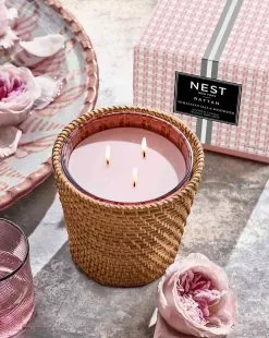 Veronica Beard Himalayan Salt & Rosewater 3-Wick Candle | Rattan Sleeve 7 Veronica Beard Himalayan Salt & Rosewater 3-Wick Candle | Rattan Sleeve -Veronica Beard Sales 2023 NEST249 HSR PINK PRODUCT 03