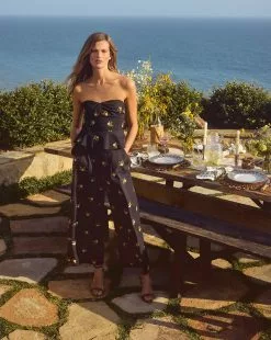 Veronica Beard Chaka Floral-Embroidered Bustier Top 12 Veronica Beard Chaka Floral-Embroidered Bustier Top -Veronica Beard Sales 2023 PDP Look 14 4547 R 8bf9271c 71c8 441b ae56 f9f1ad65188e