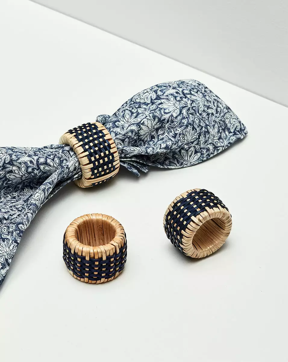 Veronica Beard Floral Lace Linen Navy Napkin (Set Of 4) 1 Veronica Beard Floral Lace Linen Navy Napkin (Set Of 4)