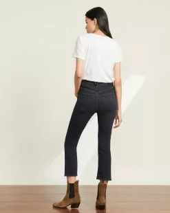 Veronica Beard Carly Kick-Flare Jean -Veronica Beard Sales 2023 j21082820276di darkink product 04 2a01a257