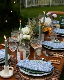 Veronica Beard Floral Lace Linen Navy Napkin (Set Of 4) 14 Veronica Beard Floral Lace Linen Navy Napkin (Set Of 4) -Veronica Beard Sales 2023 vbl9044 product 06 4b77ebe8