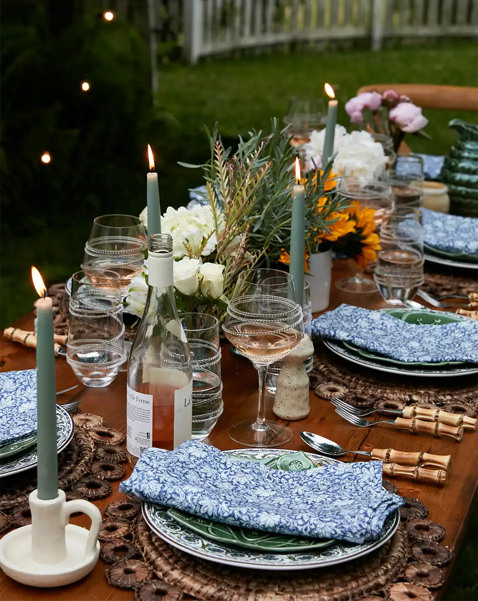 Veronica Beard Floral Lace Linen Navy Napkin (Set Of 4) 7 Veronica Beard Floral Lace Linen Navy Napkin (Set Of 4) - Image 7